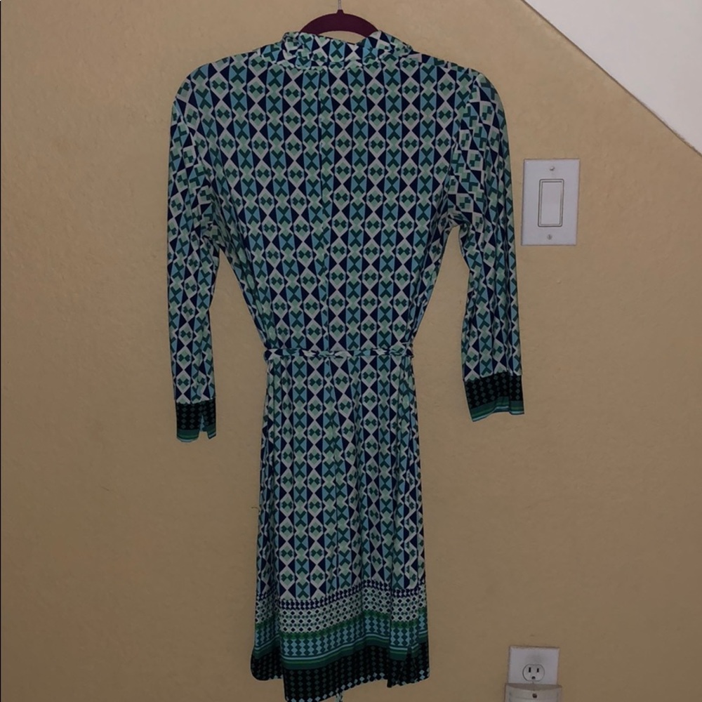 Unique pattern dress - Picture 2 of 3